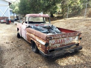 Rear quarter view of the 1958 GMC fleetside pickup.