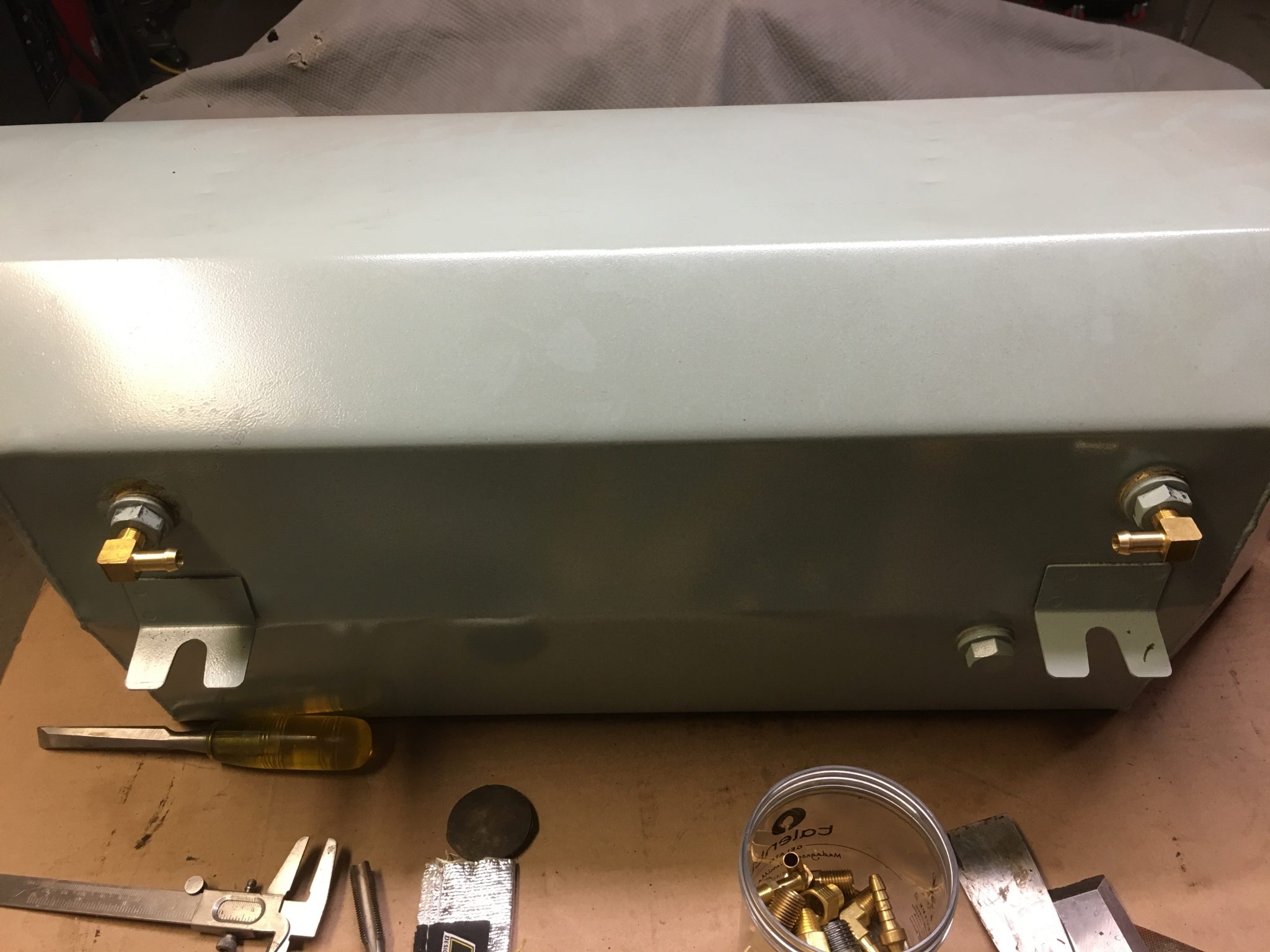 Triumph TR6 Restoration converting The Strombergs to TBI fuel